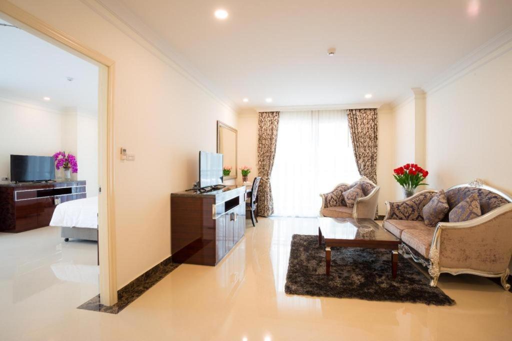 Hotel Lk Celestite Pattaya Esterno foto