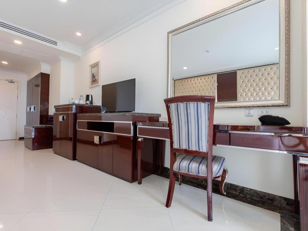Hotel Lk Celestite Pattaya Esterno foto