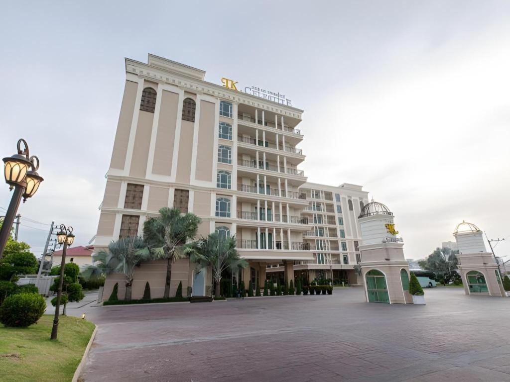 Hotel Lk Celestite Pattaya Esterno foto