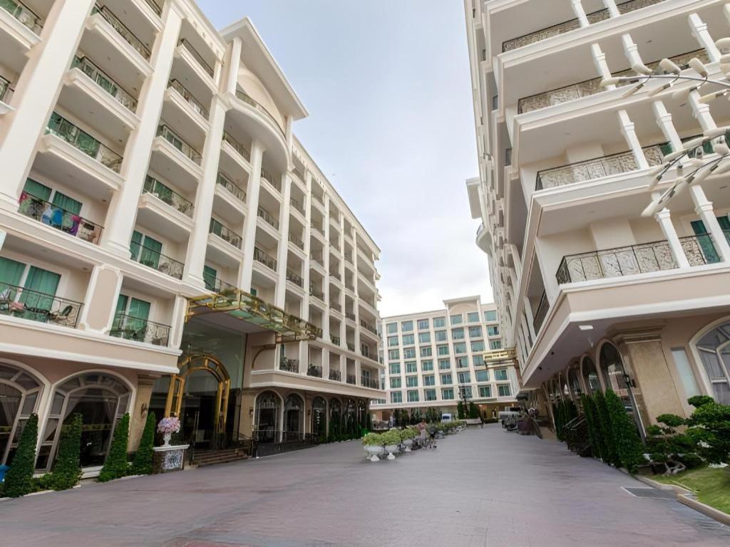 Hotel Lk Celestite Pattaya Esterno foto