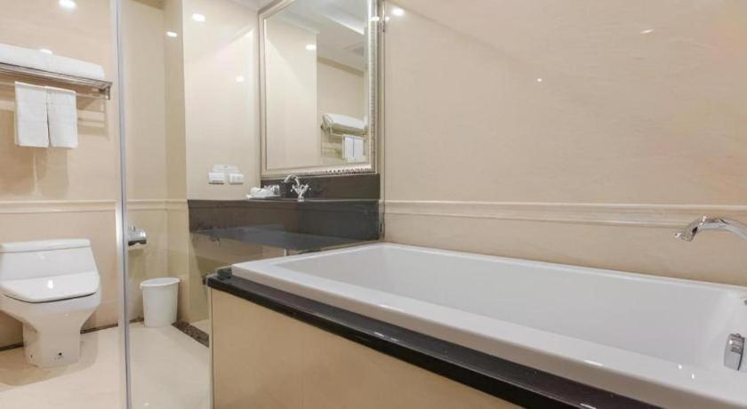 Hotel Lk Celestite Pattaya Esterno foto